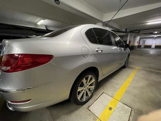 PEUGEOT-408-2015