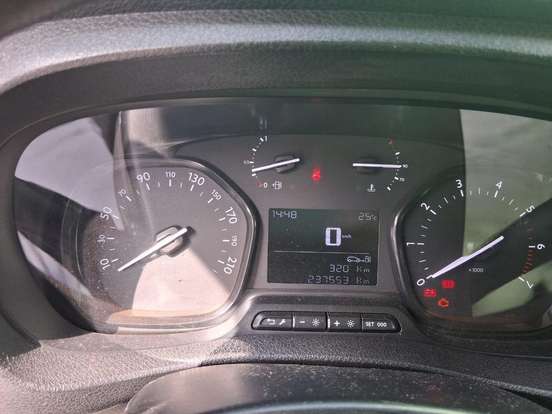 PEUGEOT-EXPERT-2019