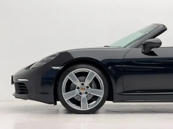 PORSCHE-718-2023