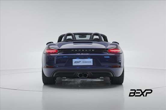 PORSCHE-718-2022