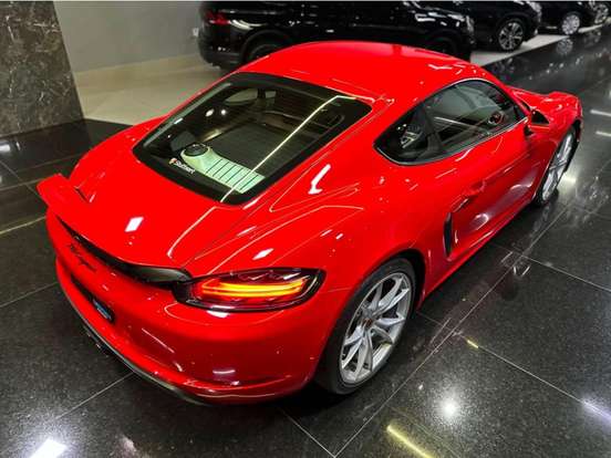 PORSCHE-718-2018