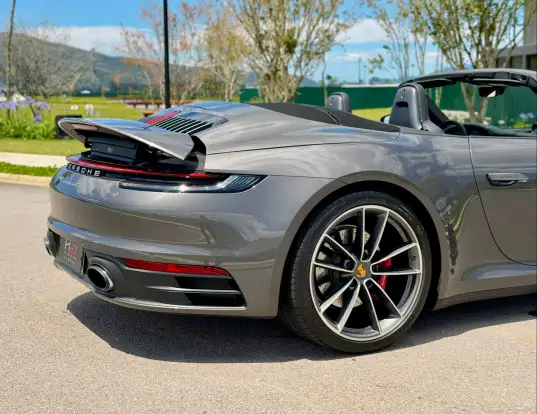 PORSCHE-911-2021