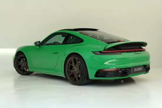 PORSCHE-911-2020