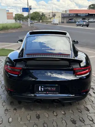 PORSCHE-911-2018