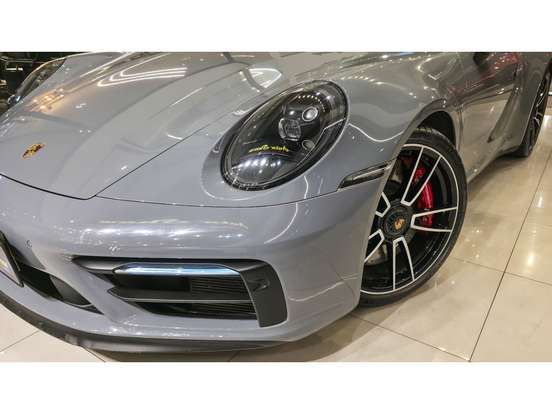 PORSCHE-911-2023