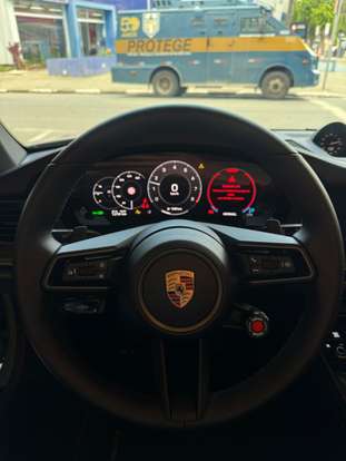 PORSCHE-911-2025