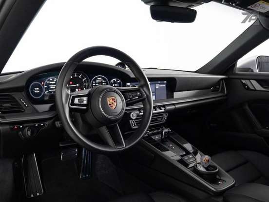 PORSCHE-911-2021