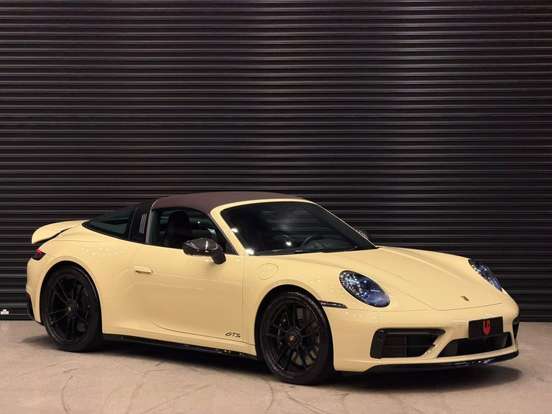 PORSCHE-911-2024
