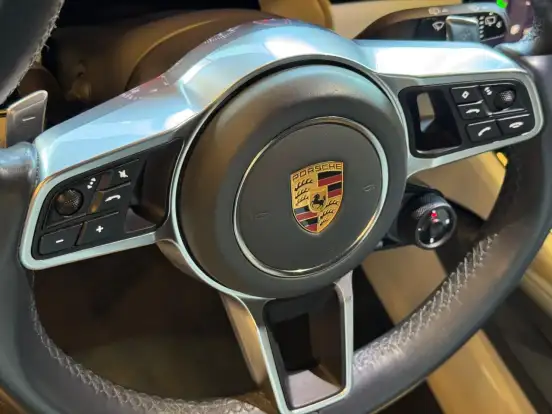 PORSCHE-CAYENNE-2022