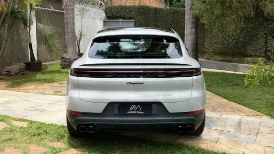 PORSCHE-CAYENNE-2024