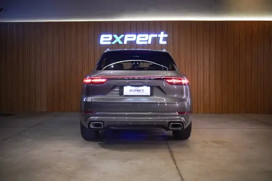 PORSCHE-CAYENNE-2019