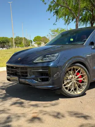PORSCHE-CAYENNE-2024