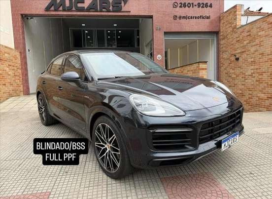 PORSCHE-CAYENNE-2020