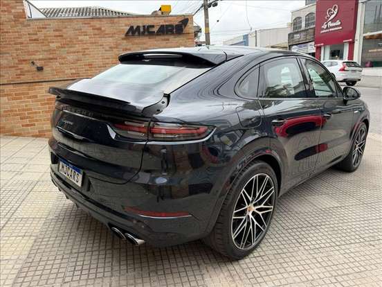 PORSCHE-CAYENNE-2020