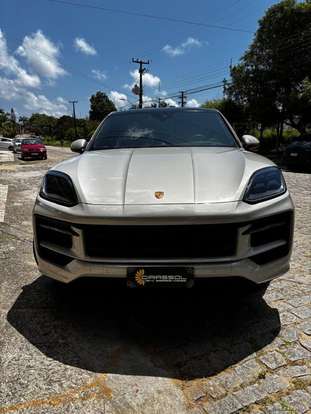 PORSCHE-CAYENNE-2025