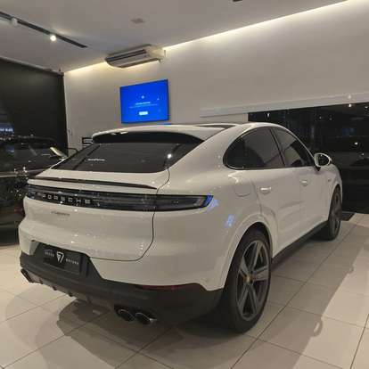 PORSCHE-CAYENNE-2024