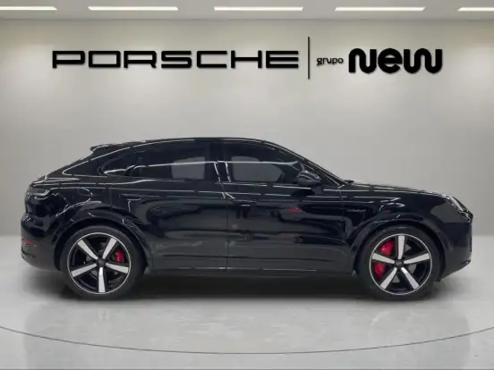 PORSCHE-CAYENNE-2025
