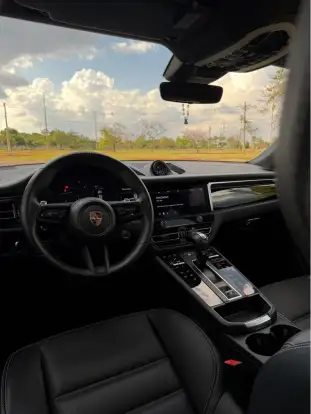 PORSCHE-MACAN-2024