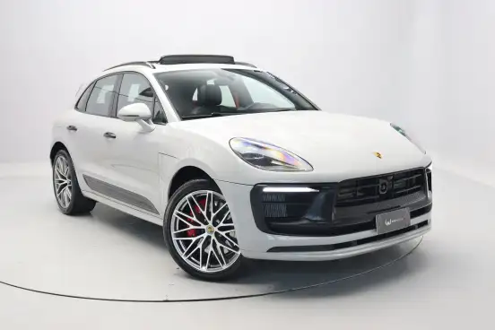 PORSCHE-MACAN-2021