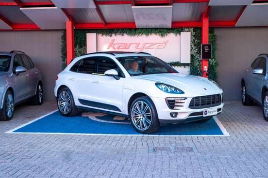 PORSCHE-MACAN-2017