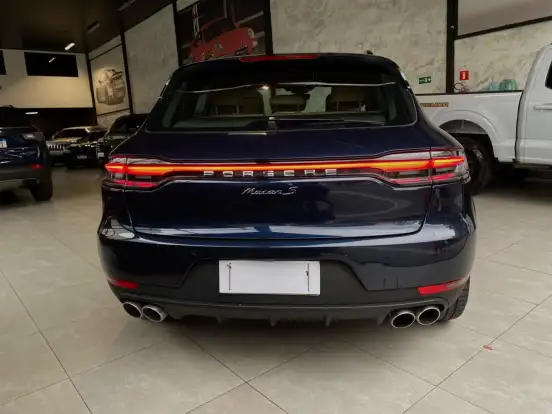 PORSCHE-MACAN-2019