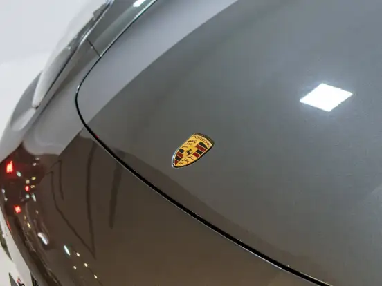 PORSCHE-PANAMERA-2022