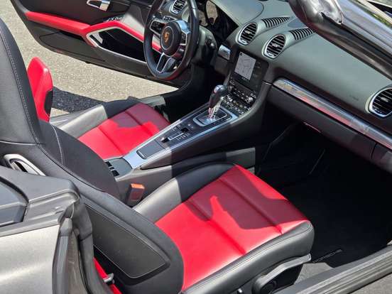 PORSCHE-718-2019