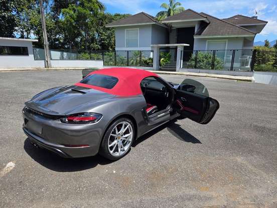 PORSCHE-718-2019