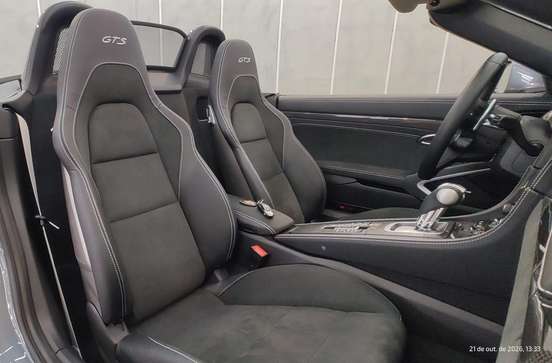 PORSCHE-718-2025