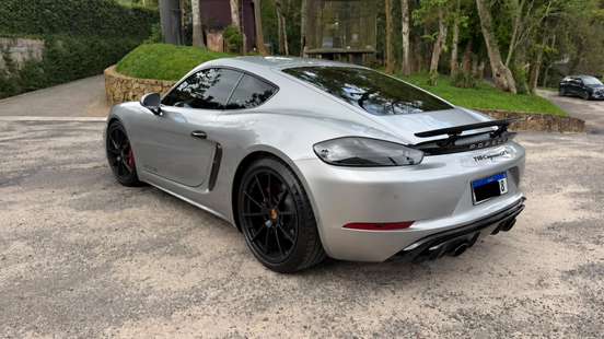 PORSCHE-718-2024