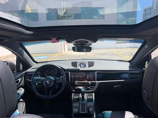 PORSCHE-MACAN-2024