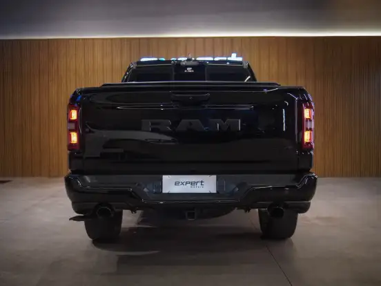 RAM-1500-3.0 HURRICANE 6 BITURBO GASOLINA LARAMIE NIGHT EDITION CD 4X4 AUTOMÁTICO RAM-1500-2025