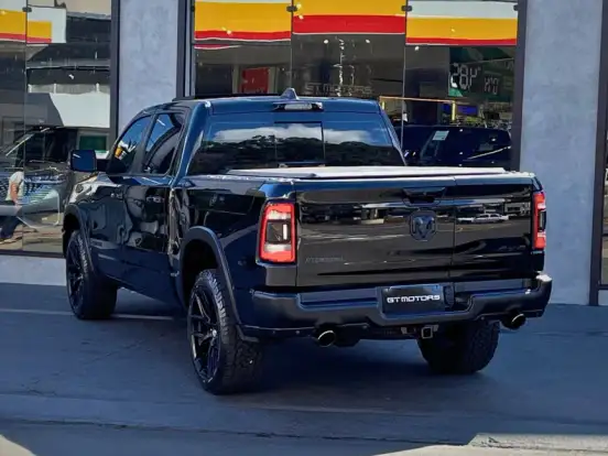RAM-1500-5.7 V8 GASOLINA REBEL CD 4X4 AUTOMÁTICO RAM-1500-2022