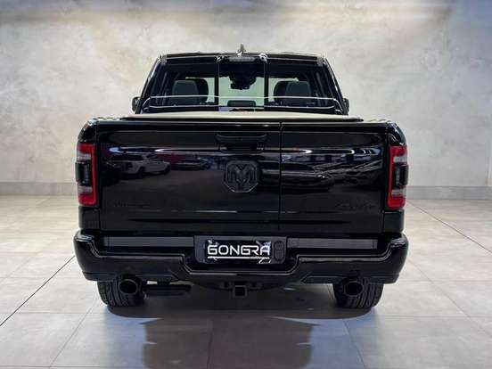 RAM-1500-5.7 V8 GASOLINA LIMITED CD 4X4 AUTOMÁTICO RAM-1500-2023