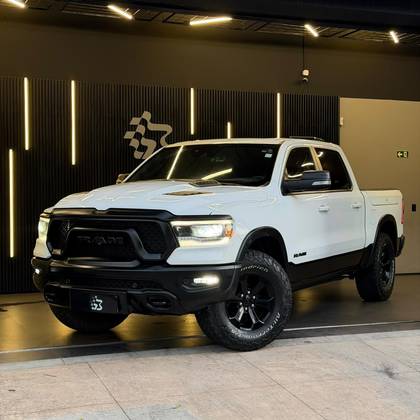 RAM 1500 5.7 V8 GASOLINA REBEL CD 4X4 AUTOMÁTICO