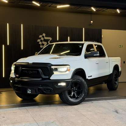 RAM-1500-5.7 V8 GASOLINA REBEL CD 4X4 AUTOMÁTICO RAM-1500-2022