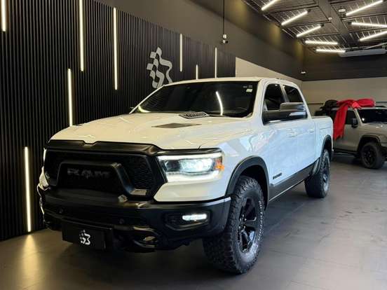 RAM-1500-5.7 V8 GASOLINA REBEL CD 4X4 AUTOMÁTICO RAM-1500-2022