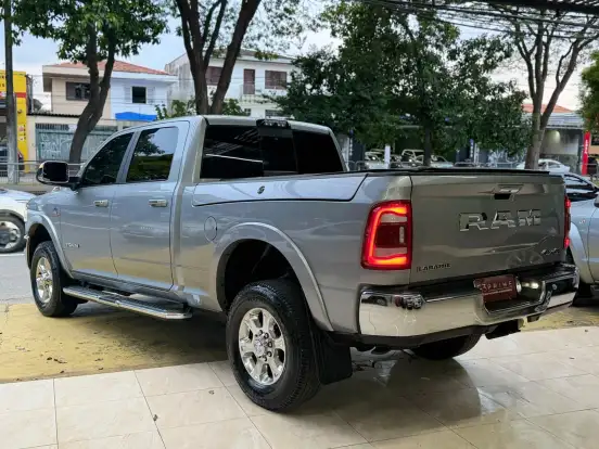RAM-2500-6.7 I6 TURBO DIESEL LARAMIE CD 4X4 AUTOMÁTICO RAM-2500-2020