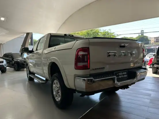 RAM-2500-6.7 I6 TURBO DIESEL LARAMIE CD 4X4 AUTOMÁTICO RAM-2500-2021