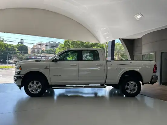 RAM-2500-6.7 I6 TURBO DIESEL LARAMIE CD 4X4 AUTOMÁTICO RAM-2500-2021
