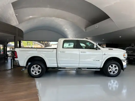 RAM-2500-6.7 I6 TURBO DIESEL LARAMIE CD 4X4 AUTOMÁTICO RAM-2500-2021