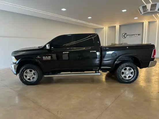 RAM-2500-6.7 LARAMIE 4X4 CD I6 TURBO DIESEL 4P AUTOMÁTICO RAM-2500-2016