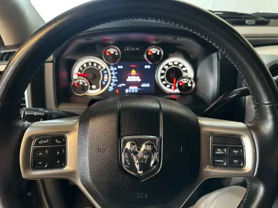 RAM-2500-6.7 LARAMIE 4X4 CD I6 TURBO DIESEL 4P AUTOMÁTICO RAM-2500-2016