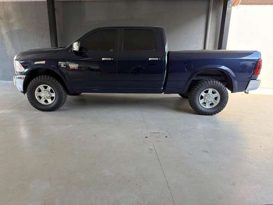 RAM-2500-6.7 LARAMIE 4X4 CD I6 TURBO DIESEL 4P AUTOMÁTICO RAM-2500-2012