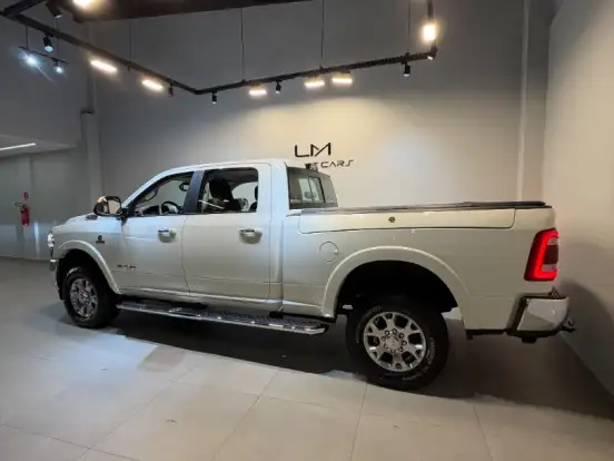 RAM-3500-6.7 I6 TURBO DIESEL LARAMIE CD 4X4 AUTOMÁTICO RAM-3500-2022