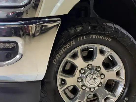 RAM-3500-6.7 I6 TURBO DIESEL LARAMIE CD 4X4 AUTOMÁTICO RAM-3500-2022