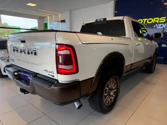 RAM-3500-6.7 I6 TURBO DIESEL LIMITED LONGHORN CD 4X4 AUTOMÁTICO RAM-3500-2022