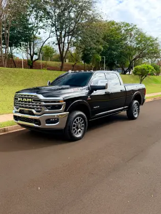 RAM 3500 6.7 I6 TURBO DIESEL LIMITED LONGHORN CD 4X4  AUTOMÁTICO