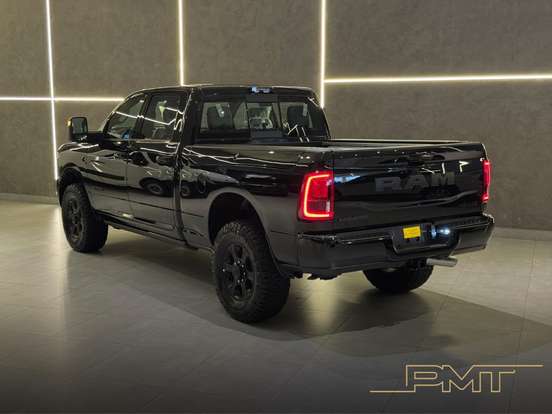 RAM-3500-6.7 I6 TURBO DIESEL LARAMIE NIGHT EDITION CD 4X4 AUTOMÁTICO RAM-3500-2026