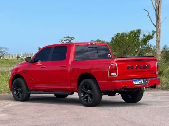 RAM-CLASSIC-5.7 V8 GASOLINA LARAMIE NIGHT EDITION CD 4X4 AUTOMÁTICO RAM-CLASSIC-2022